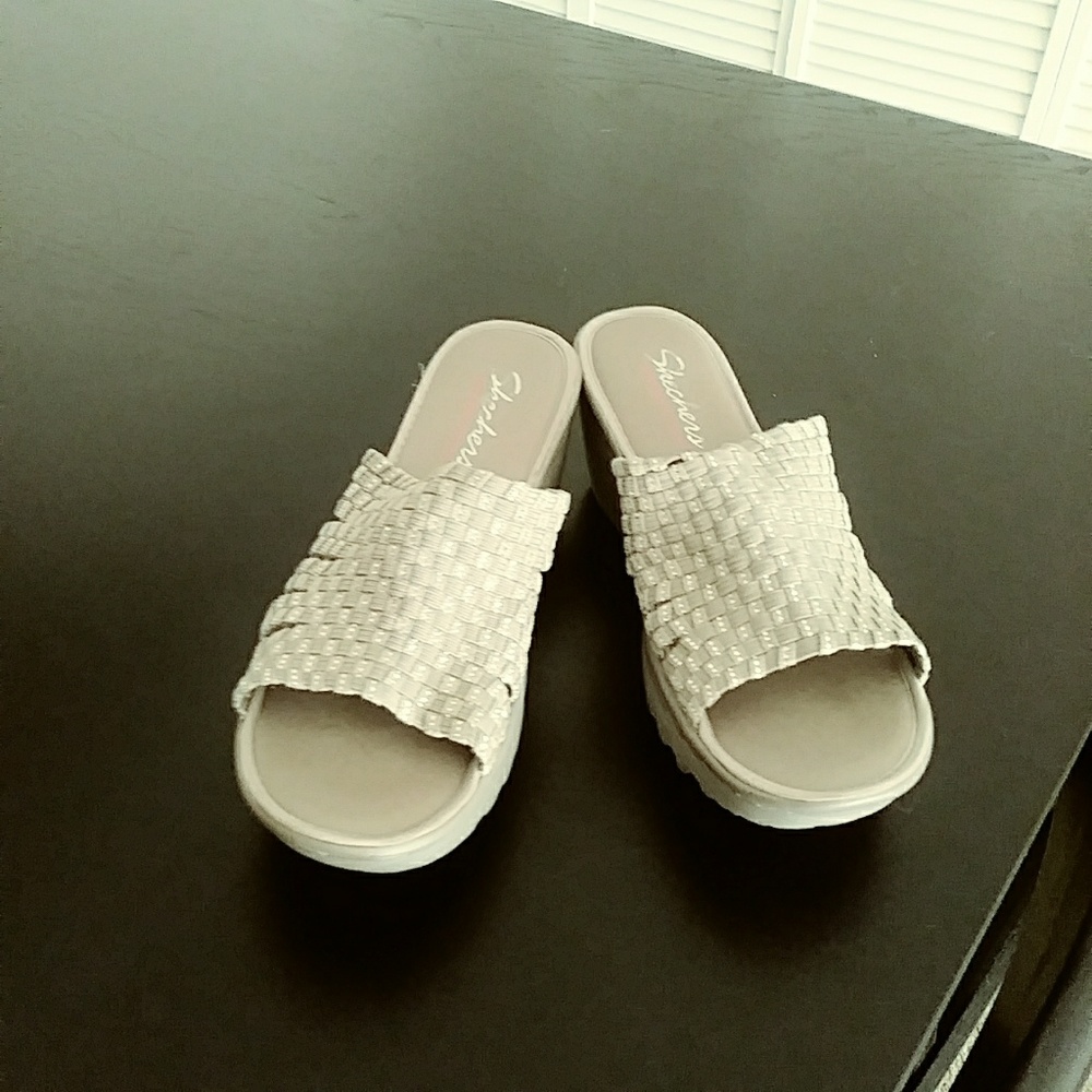 Sketcher memory foam slides